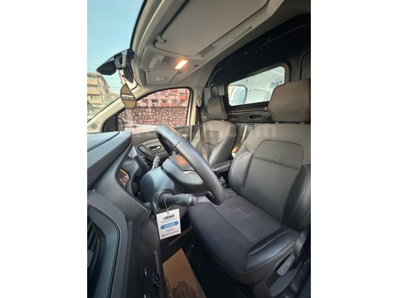 Sahibinden Renault Express Van 1.5 BlueDCI Joy 2023 Model 