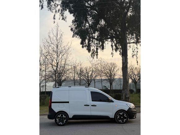 Sahibinden Renault Express Van 1.5 BlueDCI Joy 2023 Model 