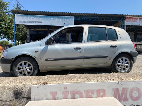Sahibinden Renault Clio 1.6 RXT 2000 Model
