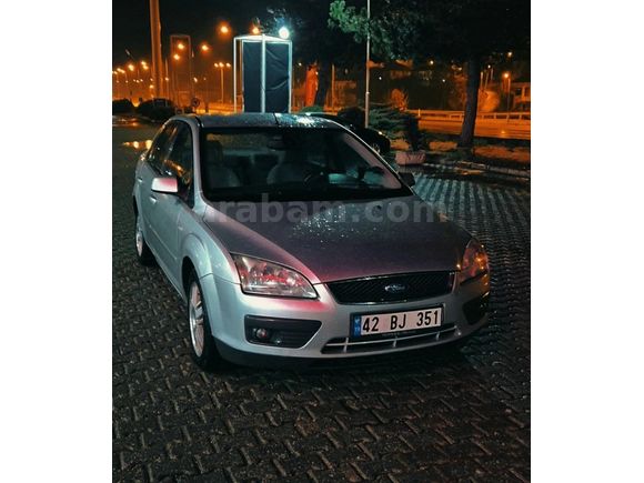 Sahibinden Ford Focus 1.6 Ghia 2006 Model
