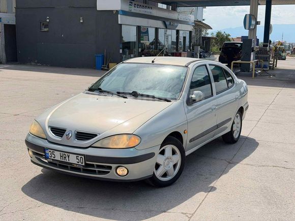 Galeriden Renault Megane 1.6 RXi 2001 Model 