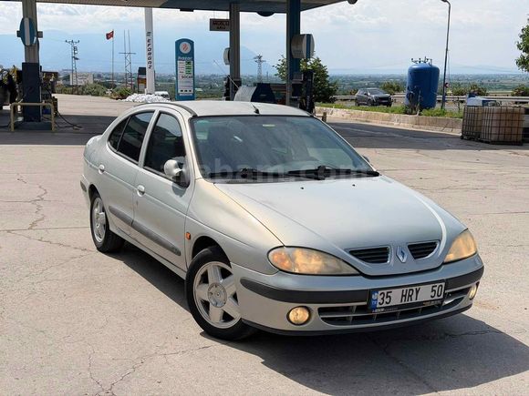 Galeriden Renault Megane 1.6 RXi 2001 Model 