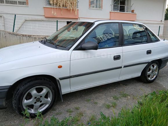 Sahibinden Opel Astra 1.4 Classic 2000 Model