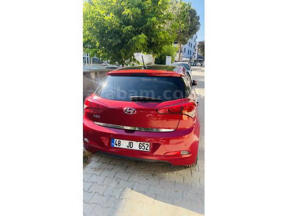 Sahibinden Hyundai i20 1.2 MPI Style 2014 Model 
