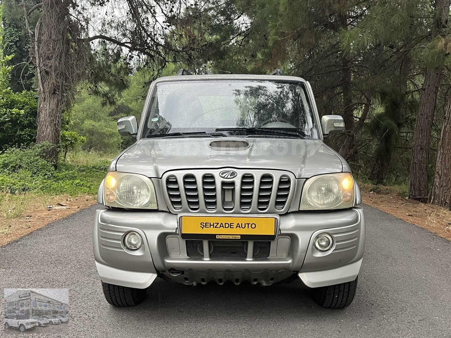 Galeriden Mahindra Goa 2.6 CRDe 2008 Model Antalya 230.000 km Gri 2