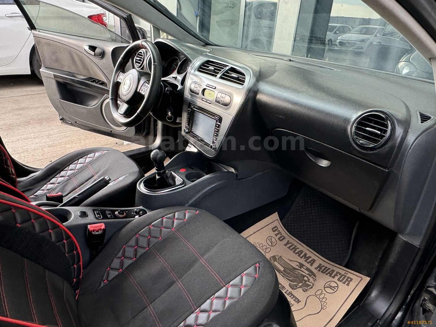 Galeriden Seat Leon 1.4 TSI Stylance 2008 Model Tekirdağ 307.000 km Siyah 3