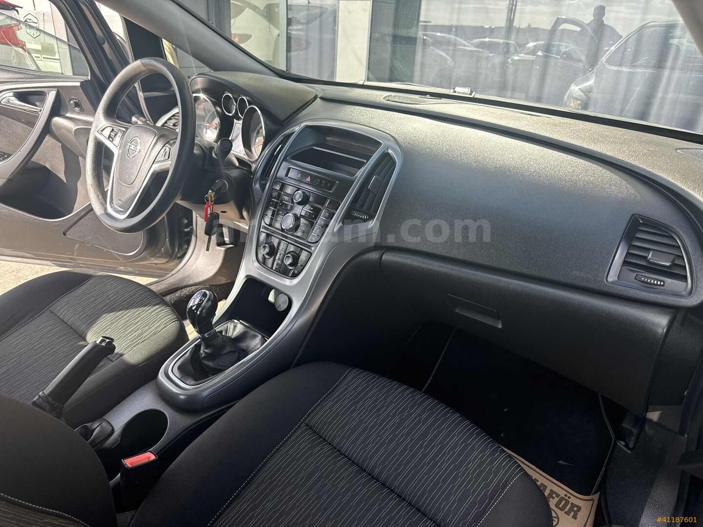 Galeriden Opel Astra 1.6 Edition 2015 Model Tekirdağ 123.000 km Siyah 6
