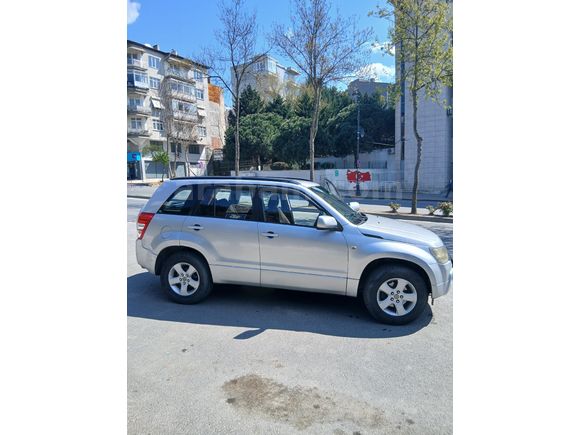 Sahibinden Suzuki Grand Vitara 2.0 JLX-A 2006 Model  285.000 km Gri