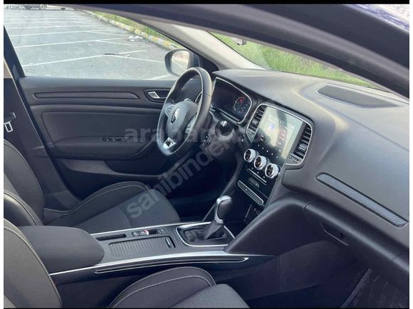 Sahibinden Renault Megane 1.3 TCe Touch 2023 Model 