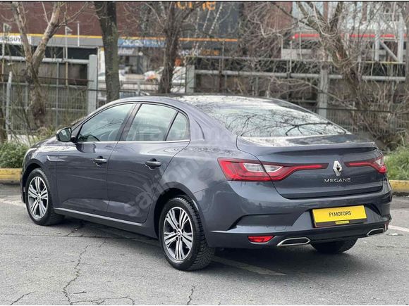 Sahibinden Renault Megane 1.3 TCe Touch 2023 Model 