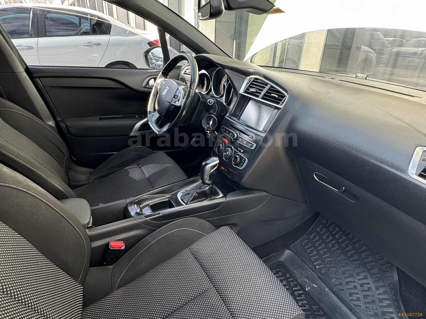 Galeriden DS Automobiles DS4 1.6 BlueHDi Start&Stop 2017 Model Tekirdağ 180.000 km Beyaz 7