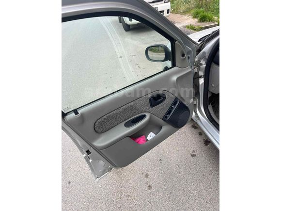 Sahibinden Renault Clio 1.5 dCi Alize 2005 Model 