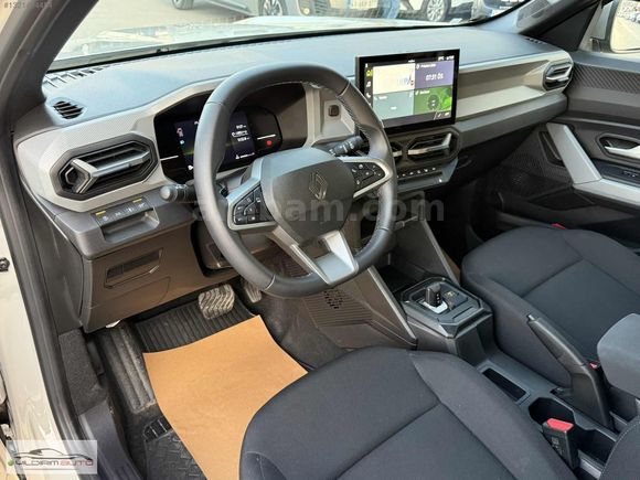 2025 RENAULT DUSTER 1.3 TCE EDC EVOLUTİON KK TAKSİTLİ HATASIZ