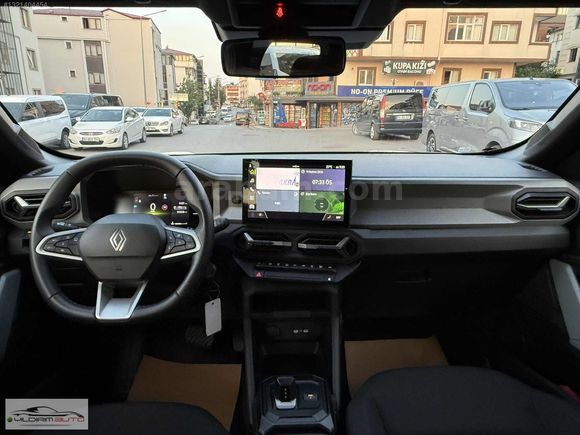 2025 RENAULT DUSTER 1.3 TCE EDC EVOLUTİON KK TAKSİTLİ HATASIZ