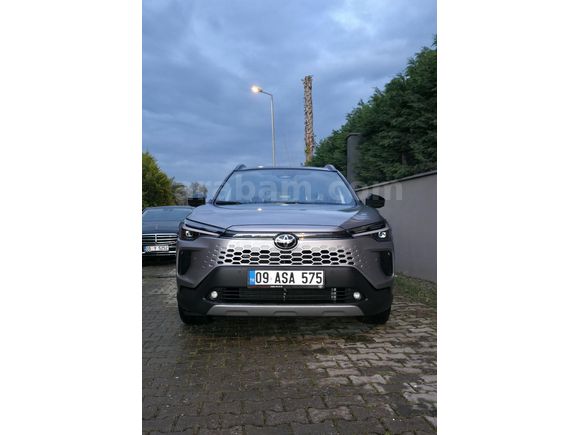 Sahibinden Toyota Corolla Cross 1.8 Hybrid Passion X-Pack 2025 Model