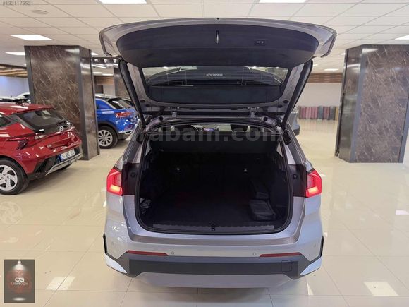 2024 MODEL BMW İX1 %20 FATURALI CONNECTEDLI