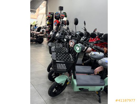 ÇAKIR MOTORS'DAN EHLİYETSİZ SİGORTASIZ ELEKTRİKLİ SCOOTER