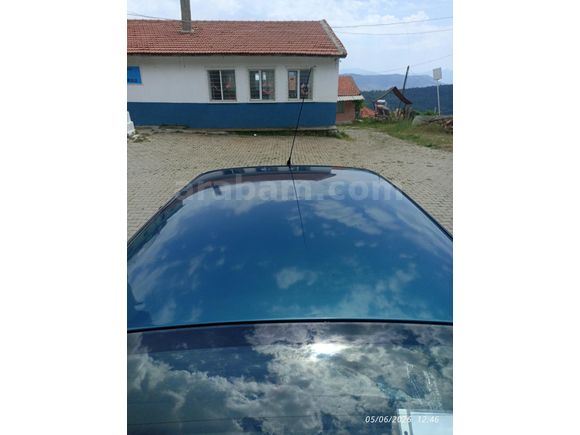 Sahibinden Renault Clio 1.4 RNA 2000 Model