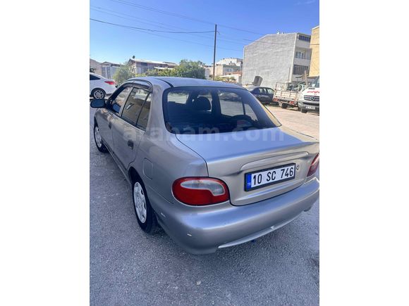 Sahibinden Hyundai Accent 1.5 GLS 2000 Model 