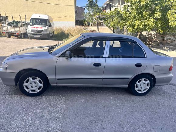 Sahibinden Hyundai Accent 1.5 GLS 2000 Model 