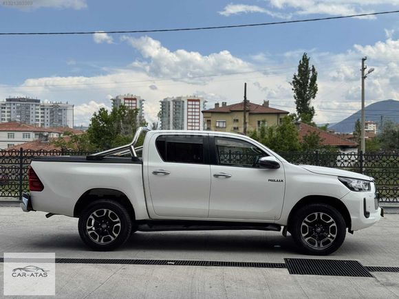 KARATAŞ AUTO'DAN 2020 2.4 4X4 HİLUX 1 PARÇA BOYALI