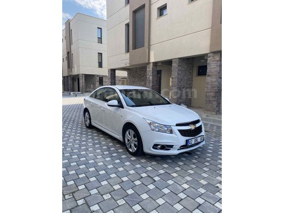 Sahibinden Chevrolet Cruze 1.6 Sport Plus 2012 Model  87.900 km Beyaz
