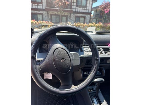 Sahibinden Renault Clio 1.4 RN 1997 Model 