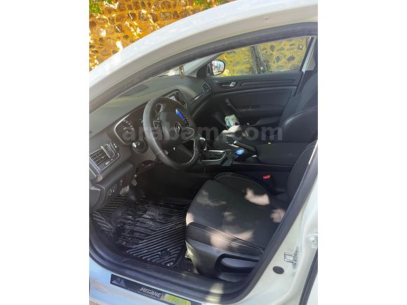 Sahibinden Renault Megane 1.3 TCe 2020 Model 