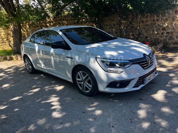 Sahibinden Renault Megane 1.3 TCe 2020 Model 