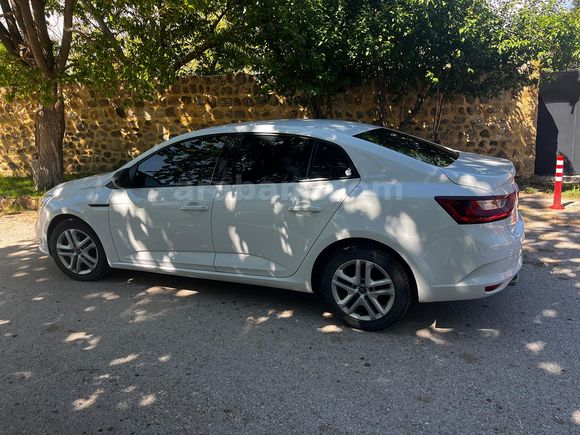 Sahibinden Renault Megane 1.3 TCe 2020 Model 