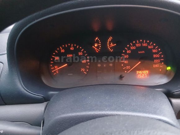 Sahibinden Renault Clio 1.4 RNA 2000 Model