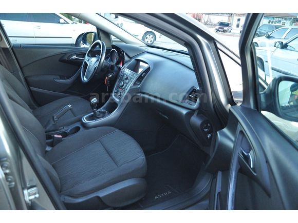 2017 OPEL ASTRA SEDAN 1.6 EDİTİON PLUS 100.000KM'DE KARTA TAKSİT