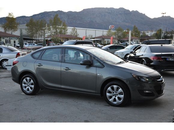 2017 OPEL ASTRA SEDAN 1.6 EDİTİON PLUS 100.000KM'DE KARTA TAKSİT