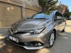 TOYOTA AURİS İLK ELDEN YETKILI SERVIS BAKIMLI 145 000 KM ORJINAL