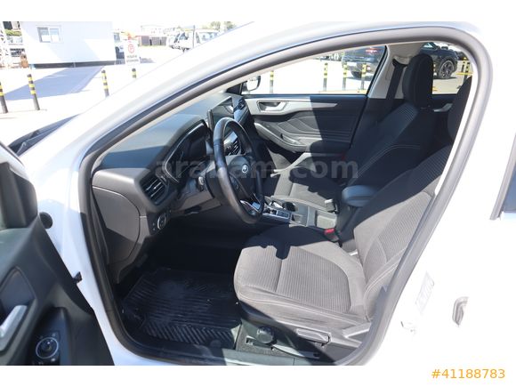BÜYÜKSOYLU FİLO/2024 MODEL FORD FOCUS 1.5 ECOBLUE TITANIUM STIL