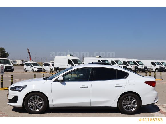 BÜYÜKSOYLU FİLO/2024 MODEL FORD FOCUS 1.5 ECOBLUE TITANIUM STIL