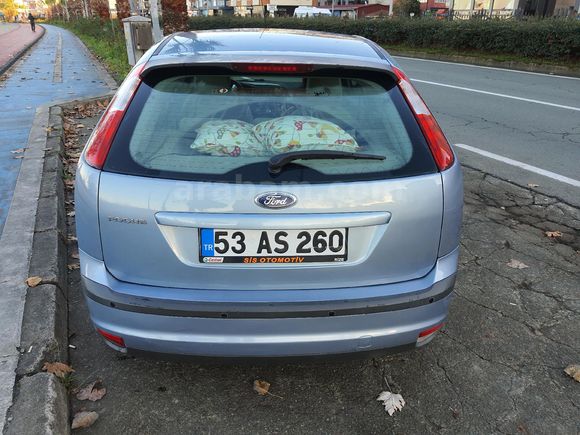 Sahibinden Ford Focus 1.6 Ghia 2006 Model