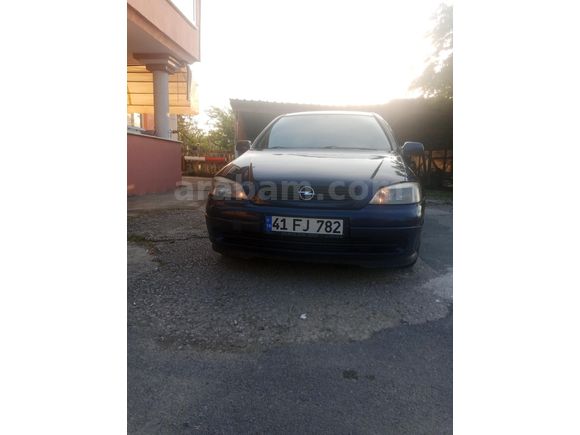 Sahibinden Opel Astra 1.6 Comfort 2001 Model  273.000 km Lacivert