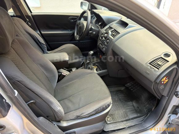 2005 MODEL MEGANE 1.4 16 VALF HB BENZİNLİ KLİMALI TERTEMİZ