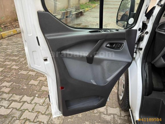 2017 MODEL CUSTOM PANELVAN KLİMALI 6 İLERİ VİTES % 20 FATURALI