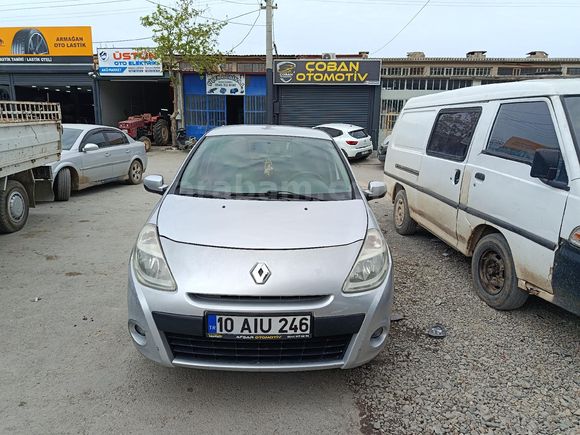 Sahibinden Renault Clio 1.2 Expression 2009 Model