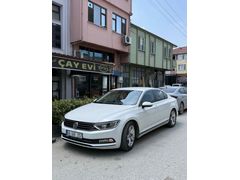 2017 / OTOMATİK / GENİŞ EKRAN / Passat 1.6 TDi / FOTOĞRAFLAR YÜKLENECEK