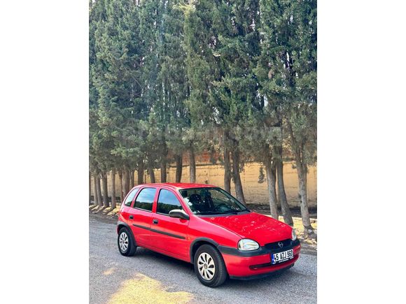 Sahibinden Opel Corsa 1.4 GLS 2000 Model  168.000 km Kırmızı
