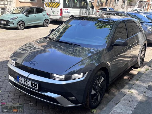 SADECE 9.500 KM+CAM TAVAN+BOYASIZ+HATASIZ+SIFIR GİBİ