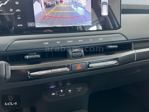 PEUGEOT BAYKARALAR 2024 EV3 ELEGANCE STANDART RANGE 204HP