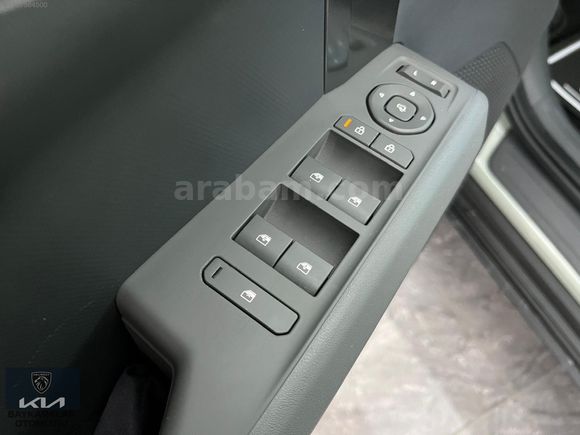 PEUGEOT BAYKARALAR 2024 EV3 ELEGANCE STANDART RANGE 204HP