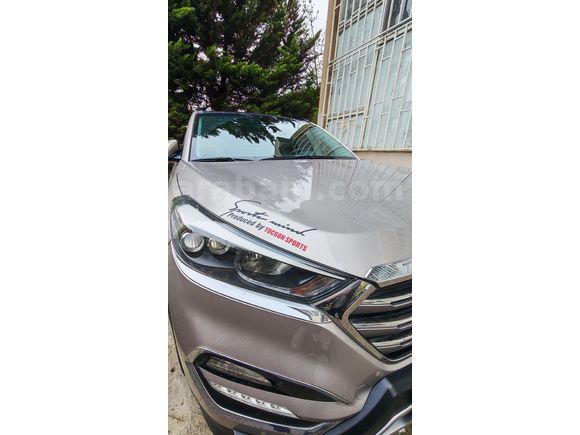 53Bin Km Kapalı Garaj Aracı