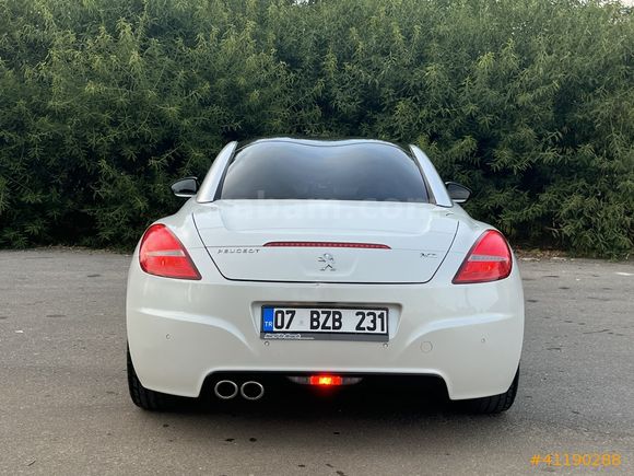 MAKYAJLI RCZ HATASIZ BOYASIZ SEDEFLİ EKRANLI DİKİŞLİ GÖĞÜS