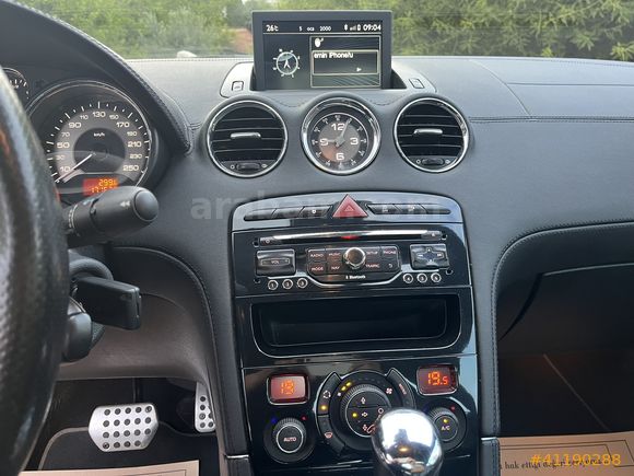 MAKYAJLI RCZ HATASIZ BOYASIZ SEDEFLİ EKRANLI DİKİŞLİ GÖĞÜS