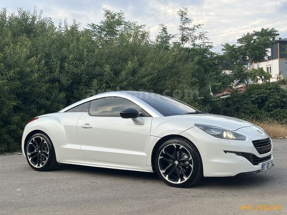 MAKYAJLI RCZ HATASIZ BOYASIZ SEDEFLİ EKRANLI DİKİŞLİ GÖĞÜS